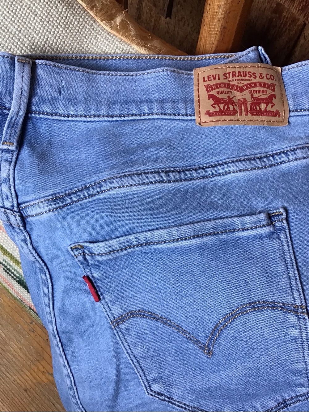 Levi Womens Style 720 Jeans